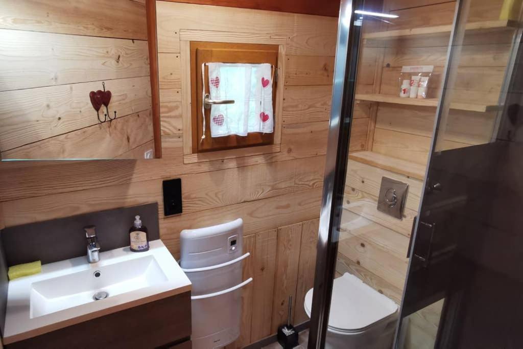 Au Petit Chalet Avec Son Spa - Escapade En Amoureux ! Cruet Exterior foto