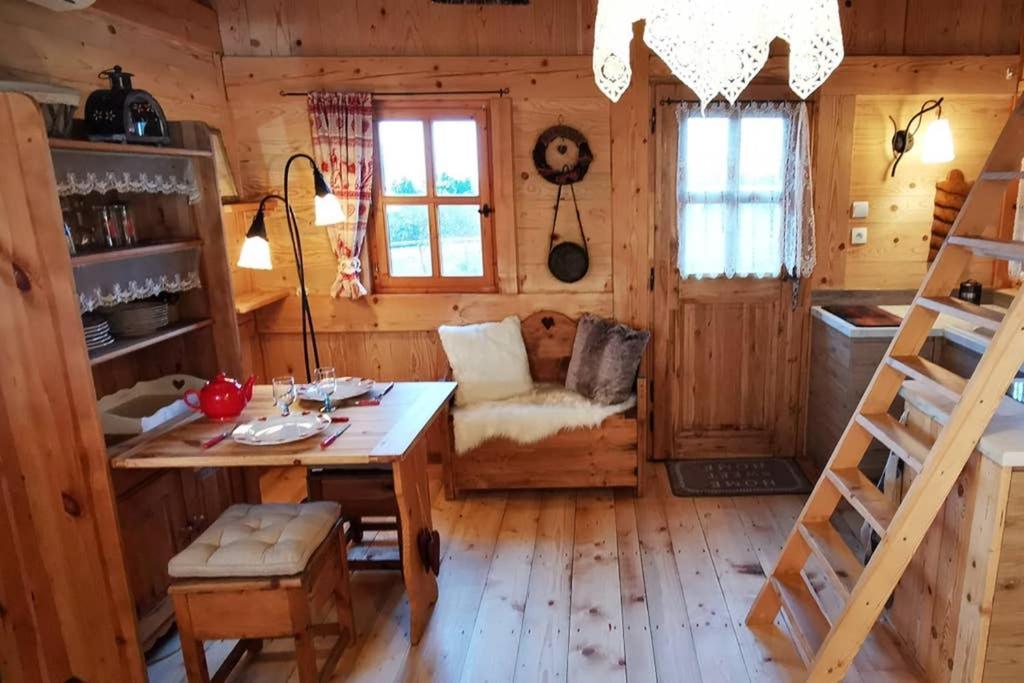 Au Petit Chalet Avec Son Spa - Escapade En Amoureux ! Cruet Exterior foto